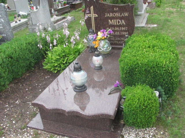 Grób Jarosław Mida