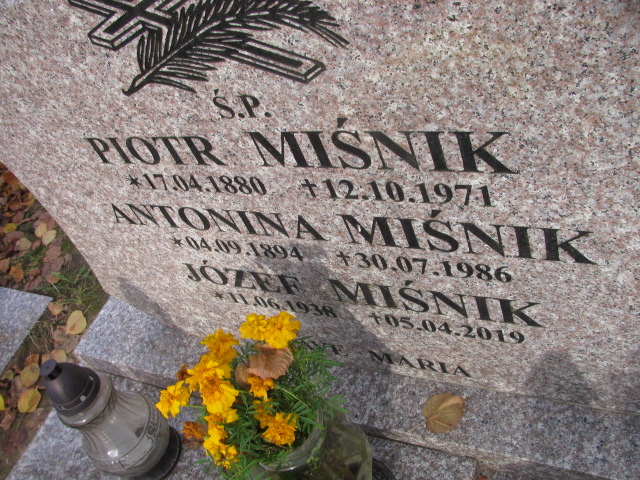 Józef Miśnik 1938 Dobra - Grobonet - Wyszukiwarka osób pochowanych